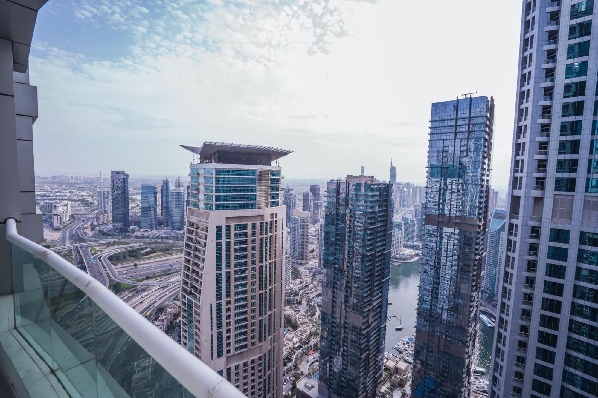 Aparthotel Stunning Skyline Views On 51St Floor Dubai Exterior foto